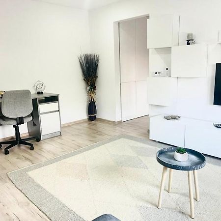 Comfy Apartment - Free Private Parking,Ac,Wi-Fi Carei Luaran gambar