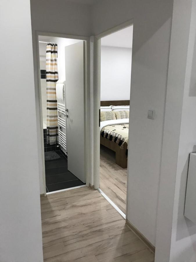 Comfy Apartment - Free Private Parking,Ac,Wi-Fi Carei Luaran gambar