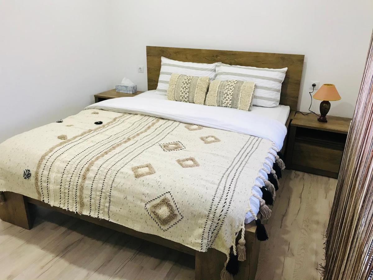 Comfy Apartment - Free Private Parking,Ac,Wi-Fi Carei Luaran gambar